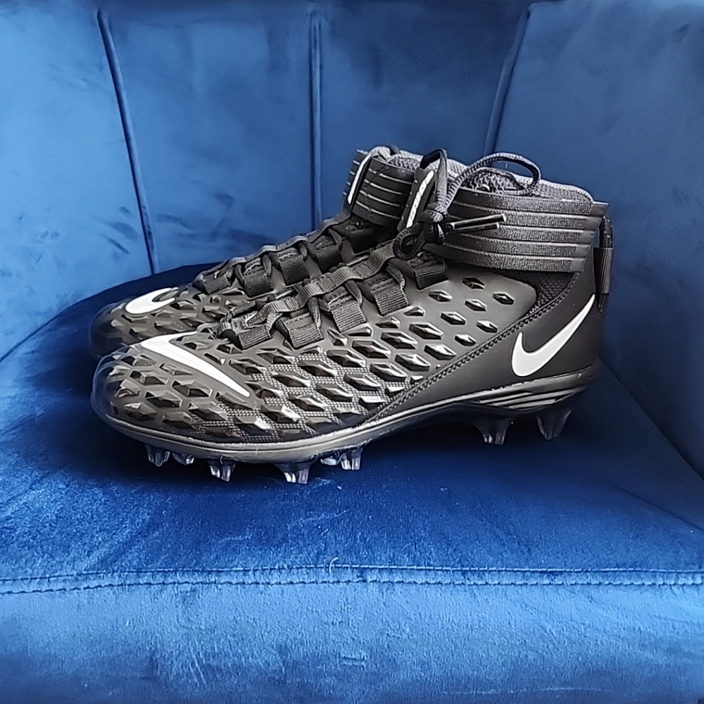 Sz 10 Nike Force Savage Pro 2 Black Football Cleats Mens  AH4000-002